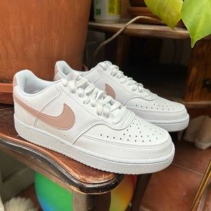 Women’s Nike Court Vision Lo